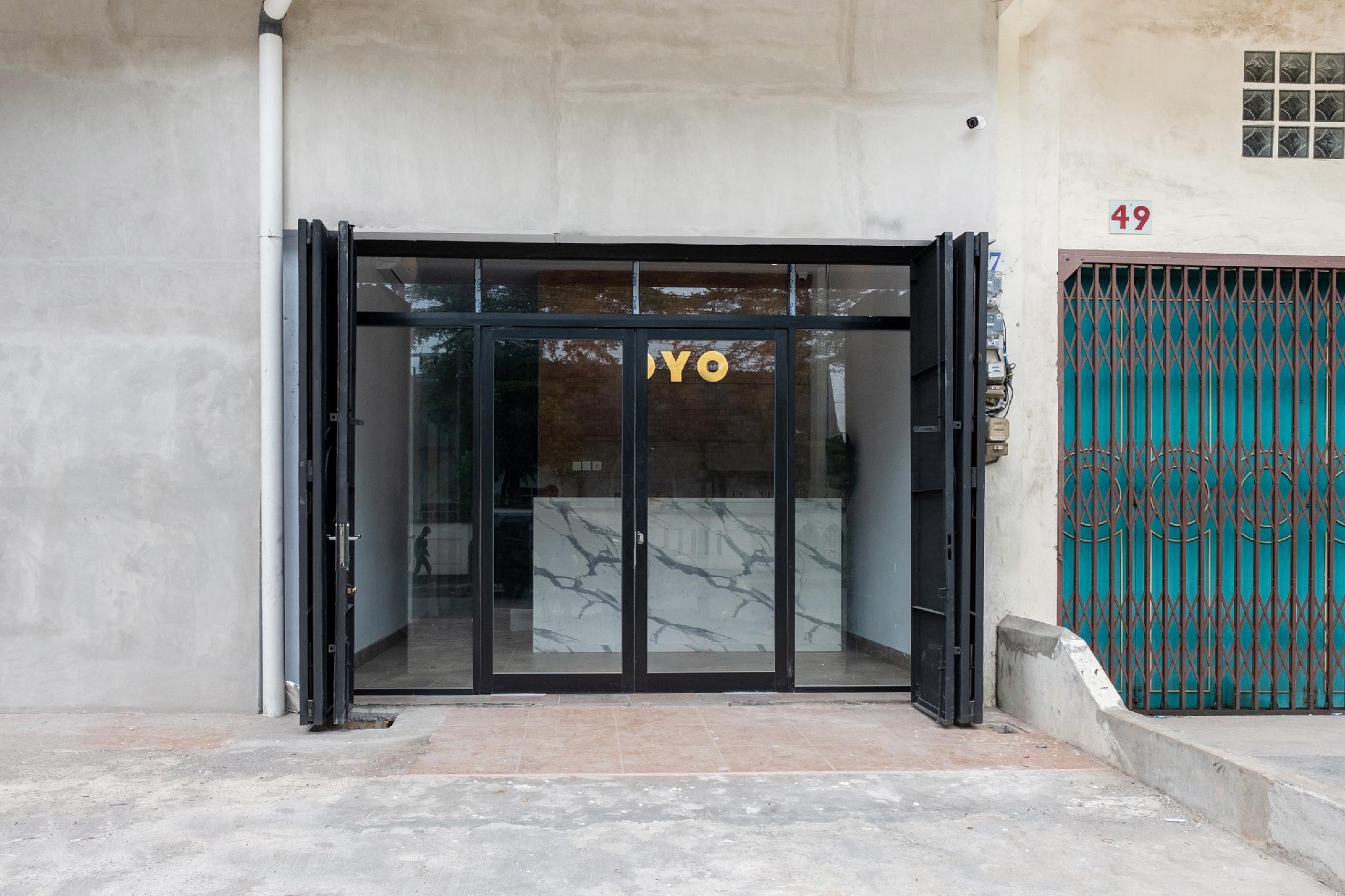 Oyo 3150西奥多家庭旅馆 棉兰 外观 照片