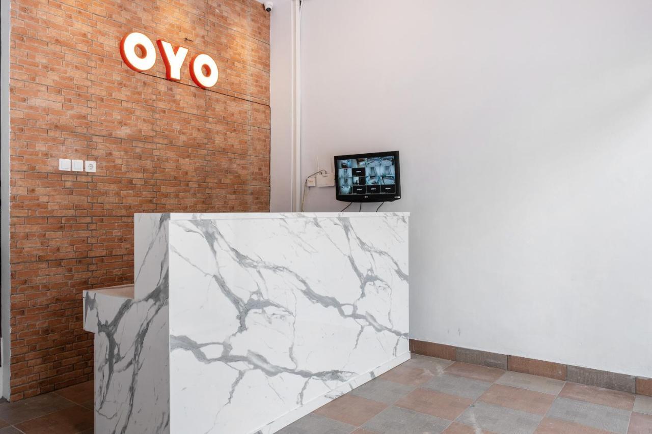 Oyo 3150西奥多家庭旅馆 棉兰 外观 照片